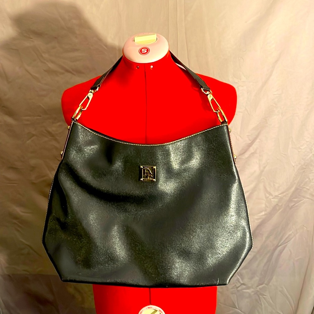 Dooney & Bourke
